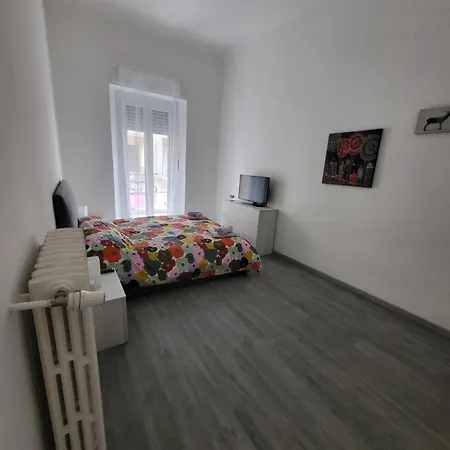 Fidia A Pochi Passi Dalla Metro *